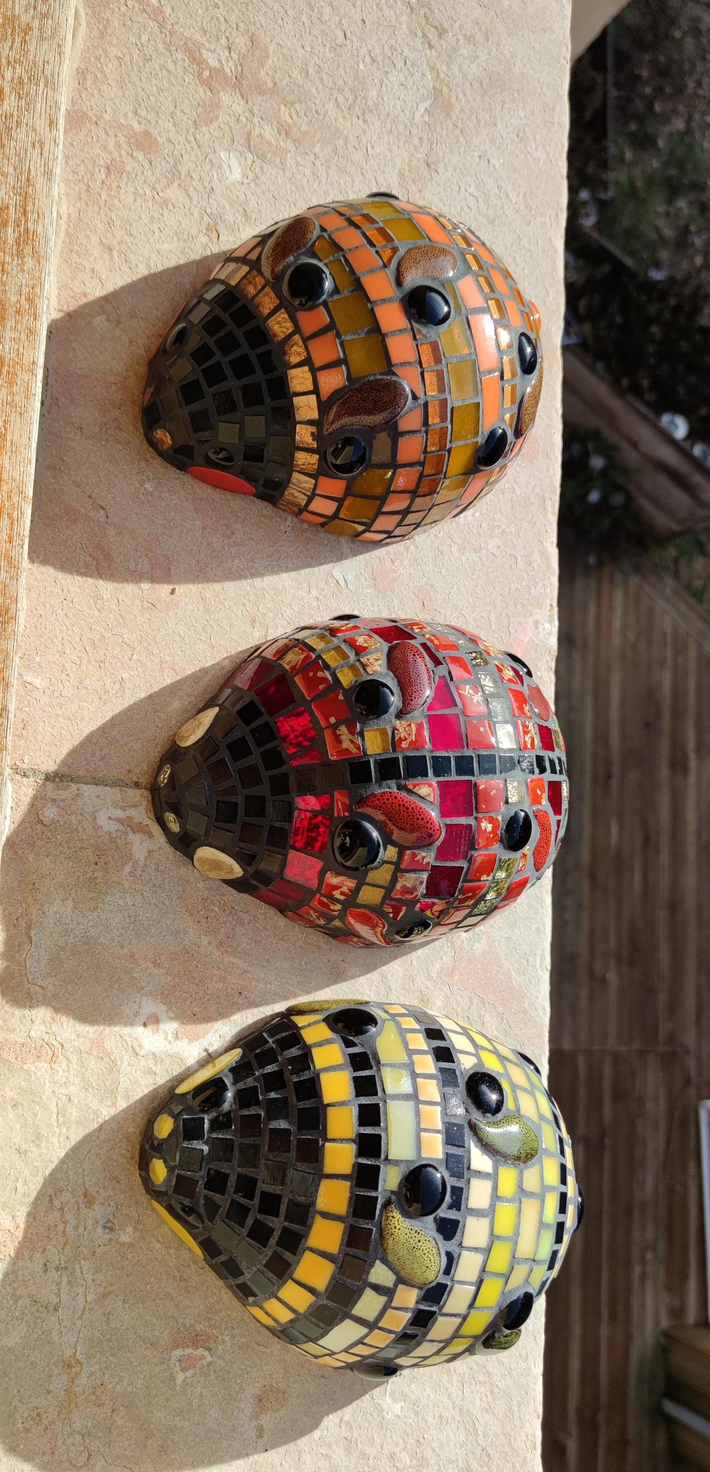 Lot de 3 Coccinelles rouge, jaune et orange en mosaïque- sculpture extérieur