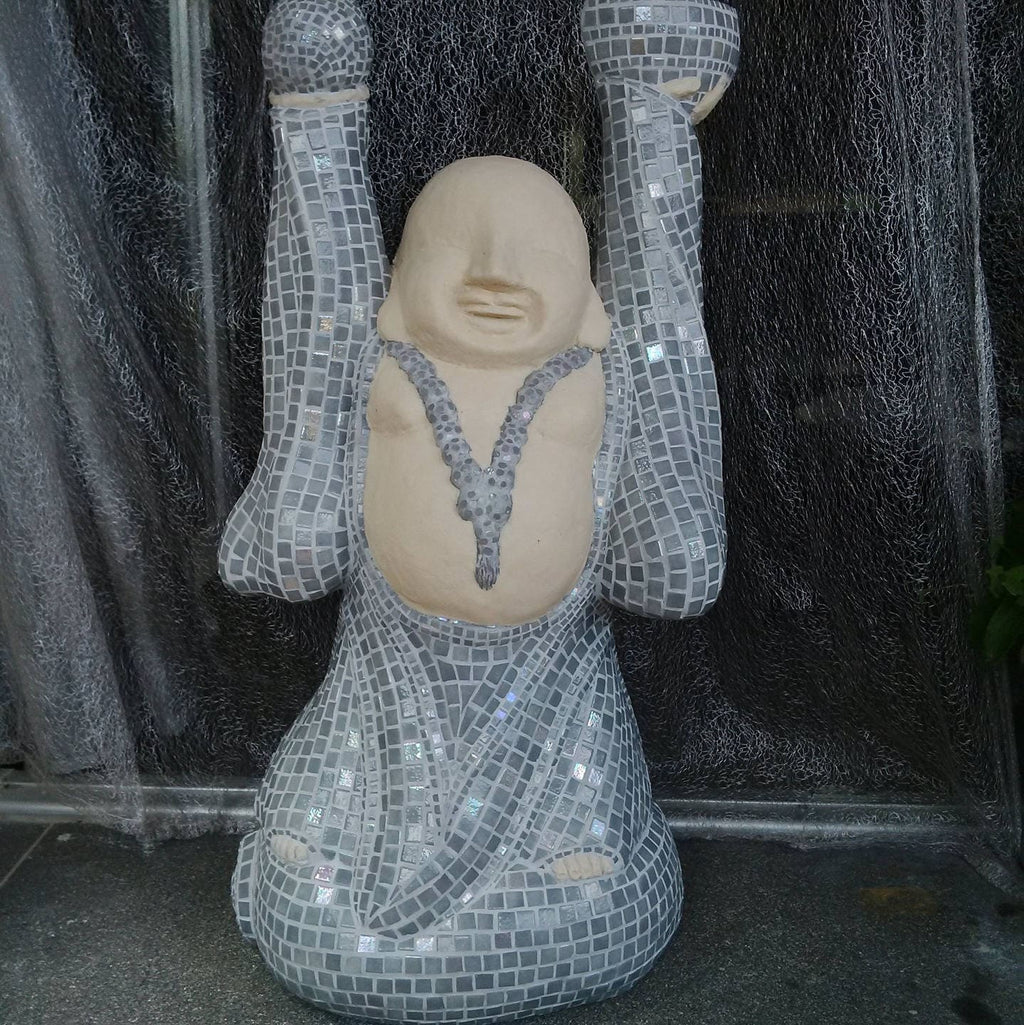 Sculpture mosaïque bouddha rieur– art déco fait main en mosaïque & verre – pièce unique pour intérieur / extérieur / jardin