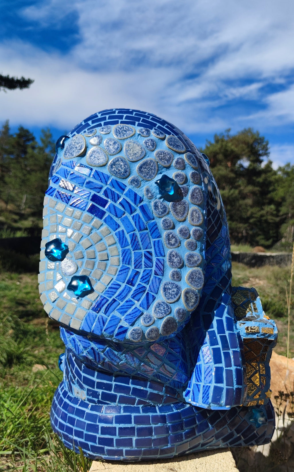 Sculpture éléphant céleste mosaïque – art déco fait main en mosaïque & verre – pièce unique pour intérieur / extérieur / jardin