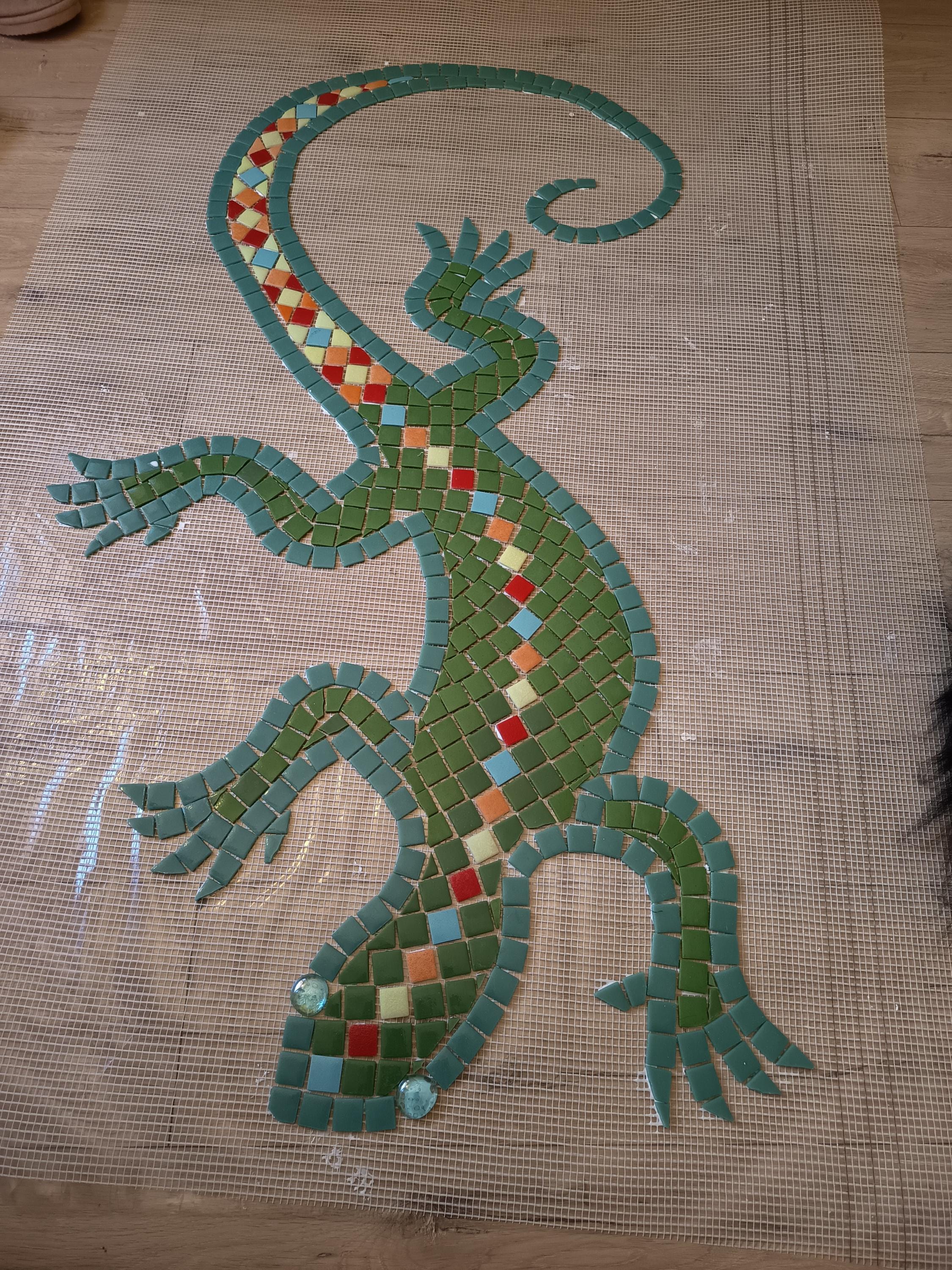 Salamandre pour piscine vert .mosaïque piscine