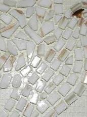 Grande colombe mosaïque pâte de verre gemmé blanc et marron