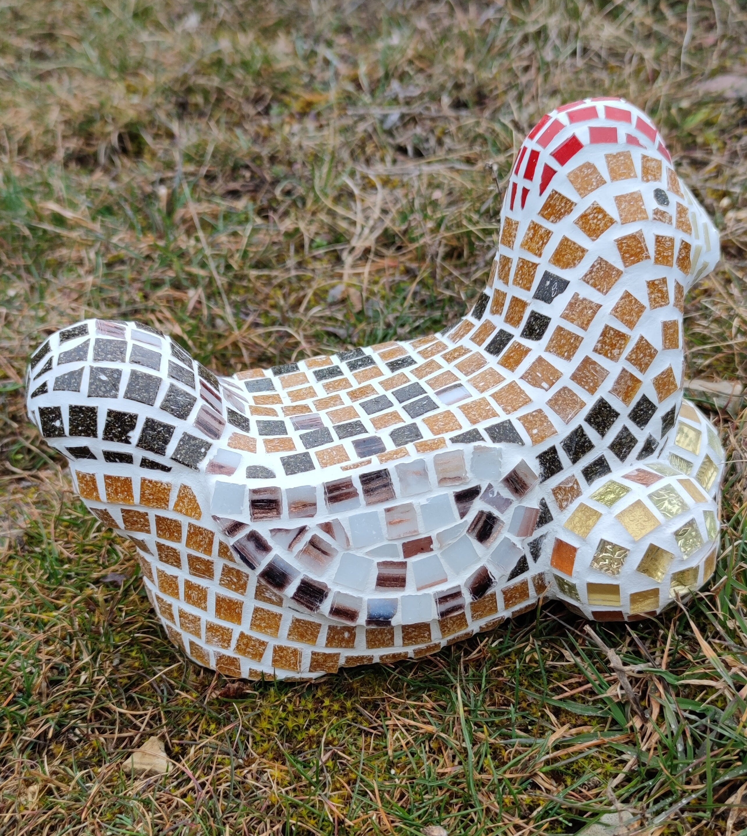 Kit mosaïque Poule rousse . kit mosaïque volume. kit de mosaïque 3D. kit cocotte en mosaïque a faire soi-même. kit créatif artisanal
