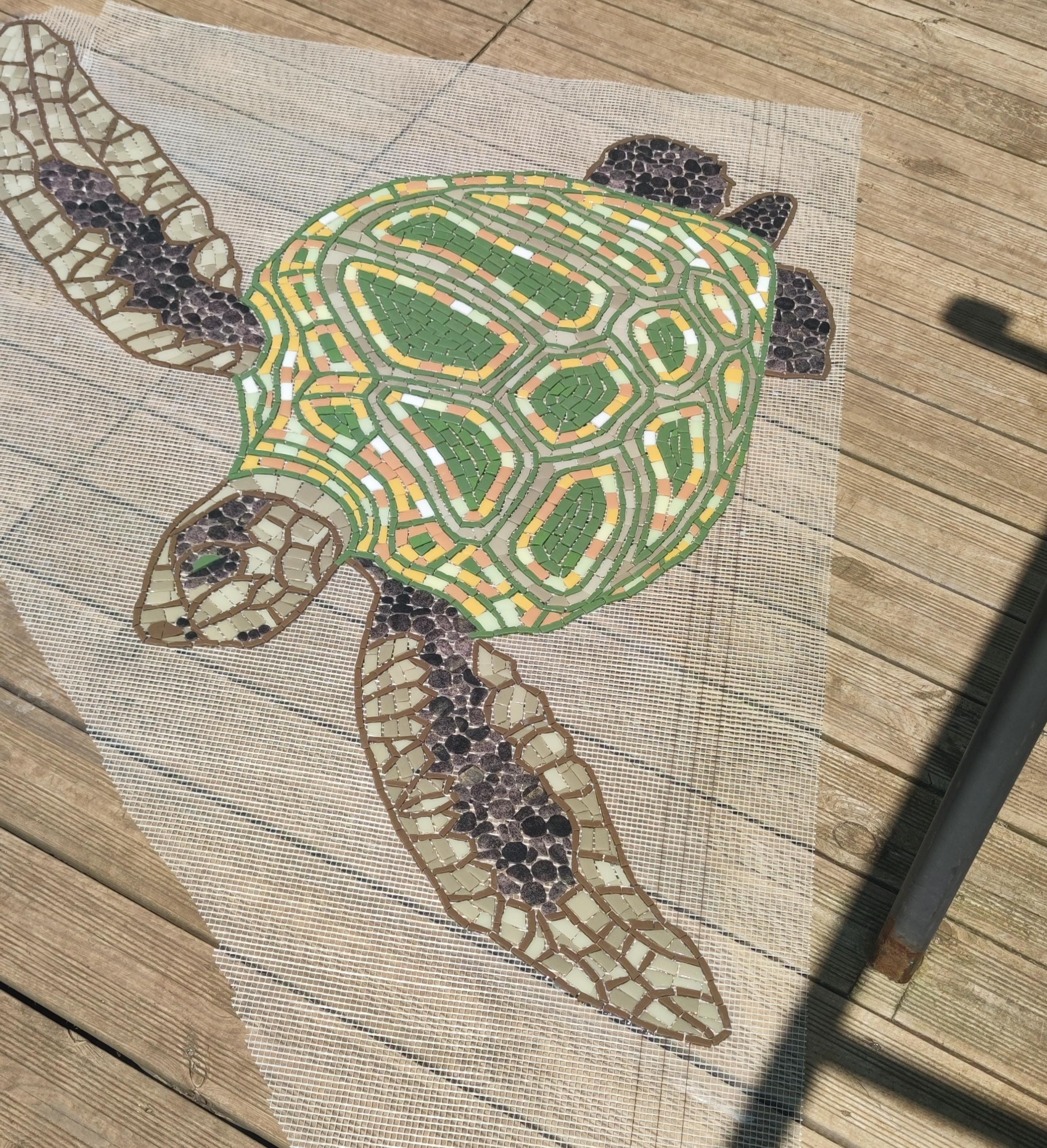 Tortue de mer en mosaïque pour piscine