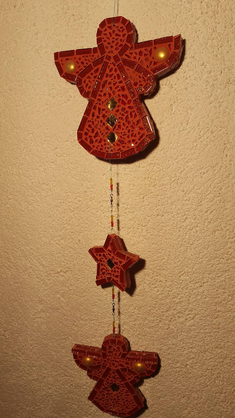 Suspension mosaïque forme Ange rouge et dore