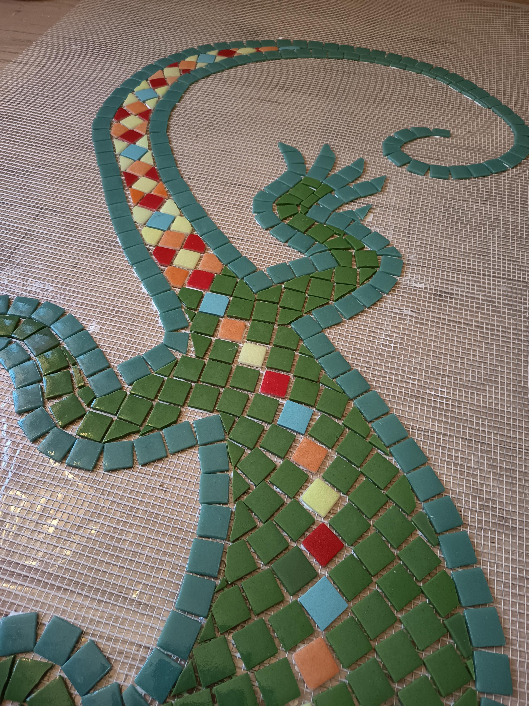 Salamandre pour piscine vert .mosaïque piscine