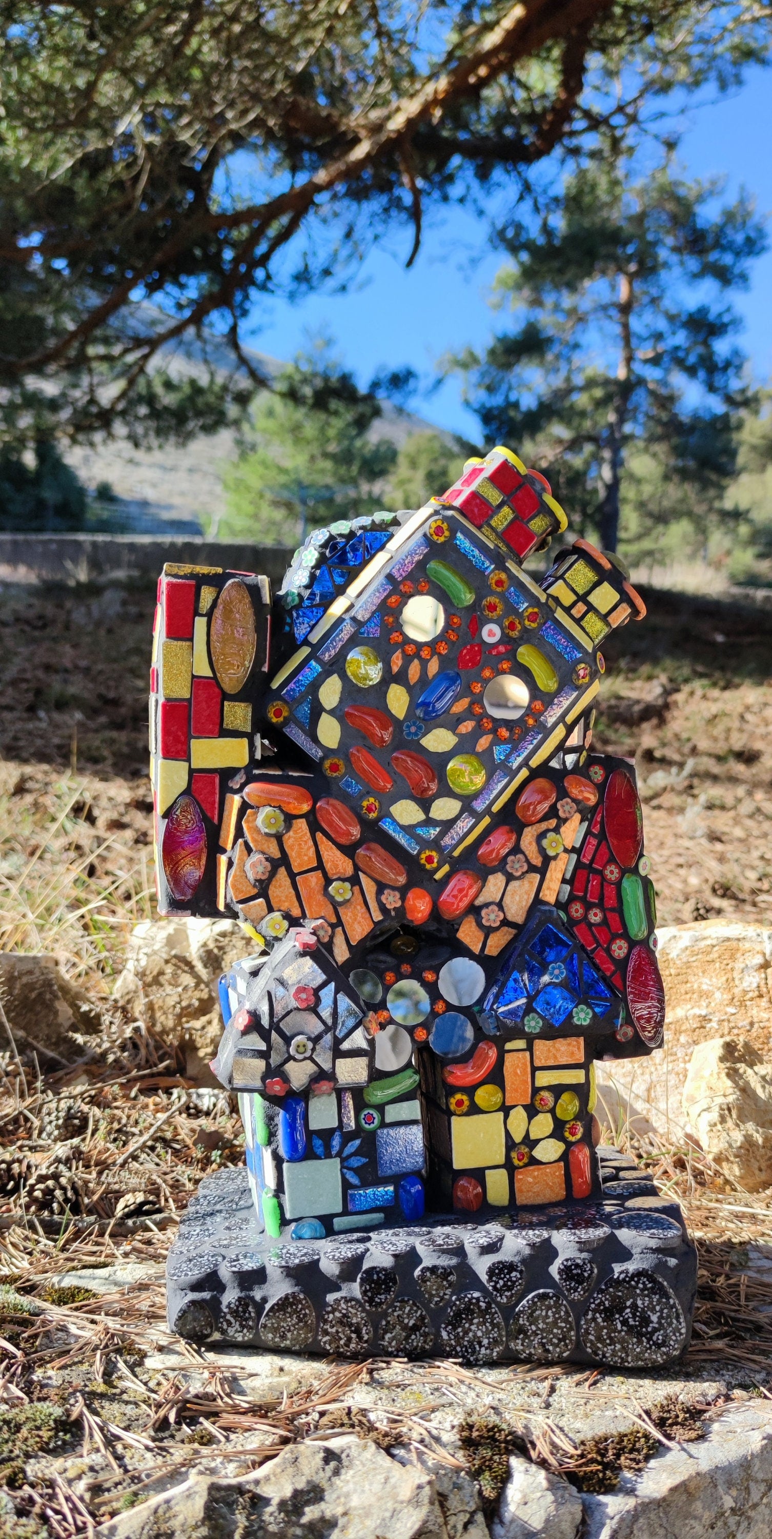 Pixel Sculpture mosaïque robot – art déco fait main en mosaïque & verre – pièce unique pour intérieur / extérieur / jardin