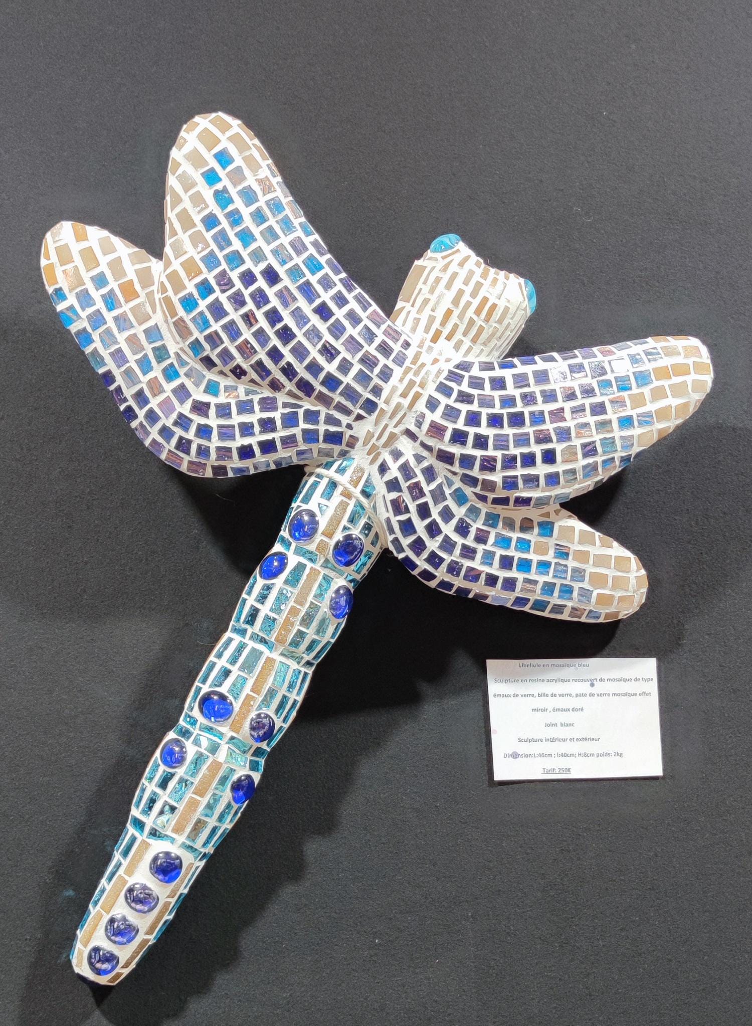 Sculpture mosaïque libellule bleu – art déco fait main en mosaïque & verre – pièce unique pour intérieur / extérieur / jardin