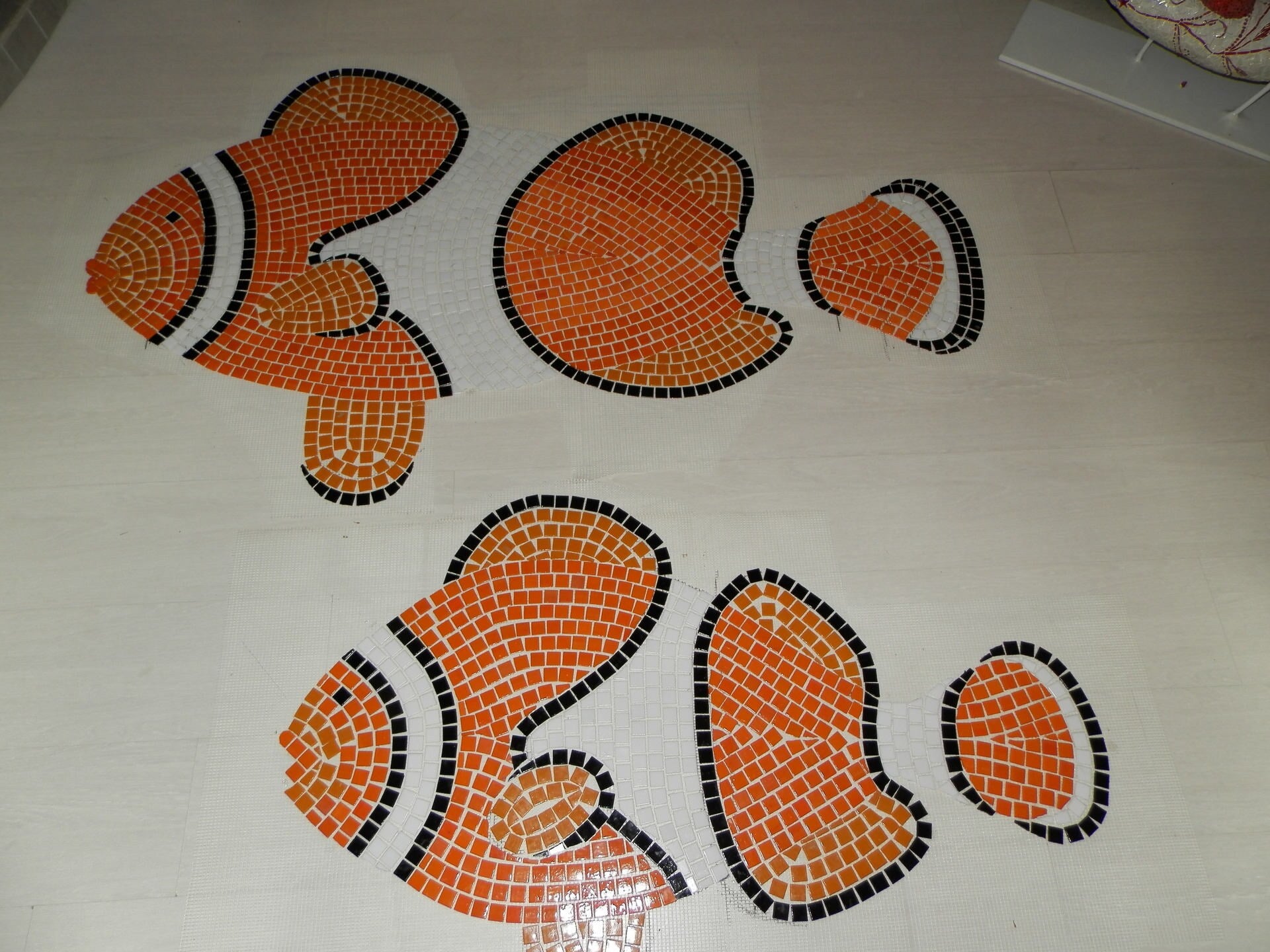 Poisson clown en mosaïque  -sur commande- Mosaïque de piscine