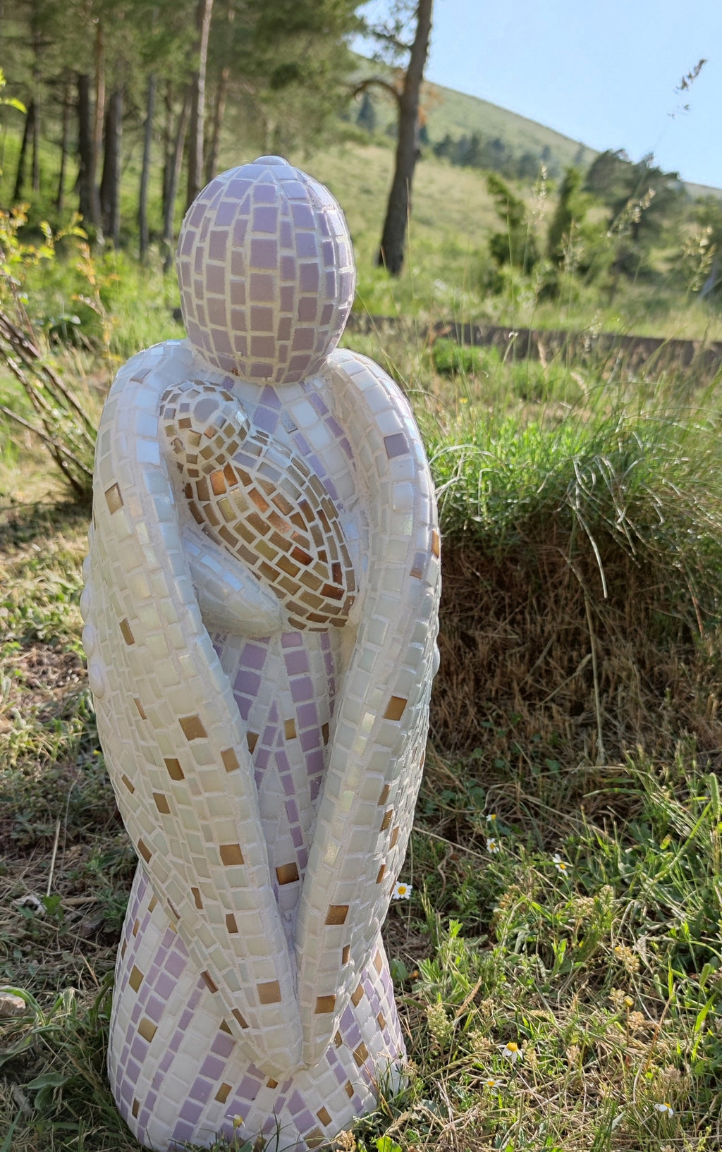 Sculpture ange mosaïque ours – art déco fait main en mosaïque & verre – pièce unique pour intérieur / extérieur / jardin