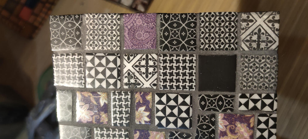 Dessous de plat mosaique violet et noir