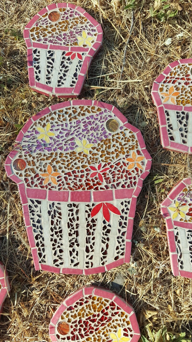 Mosaik-Tischset und Untersetzer-Set Cupcake