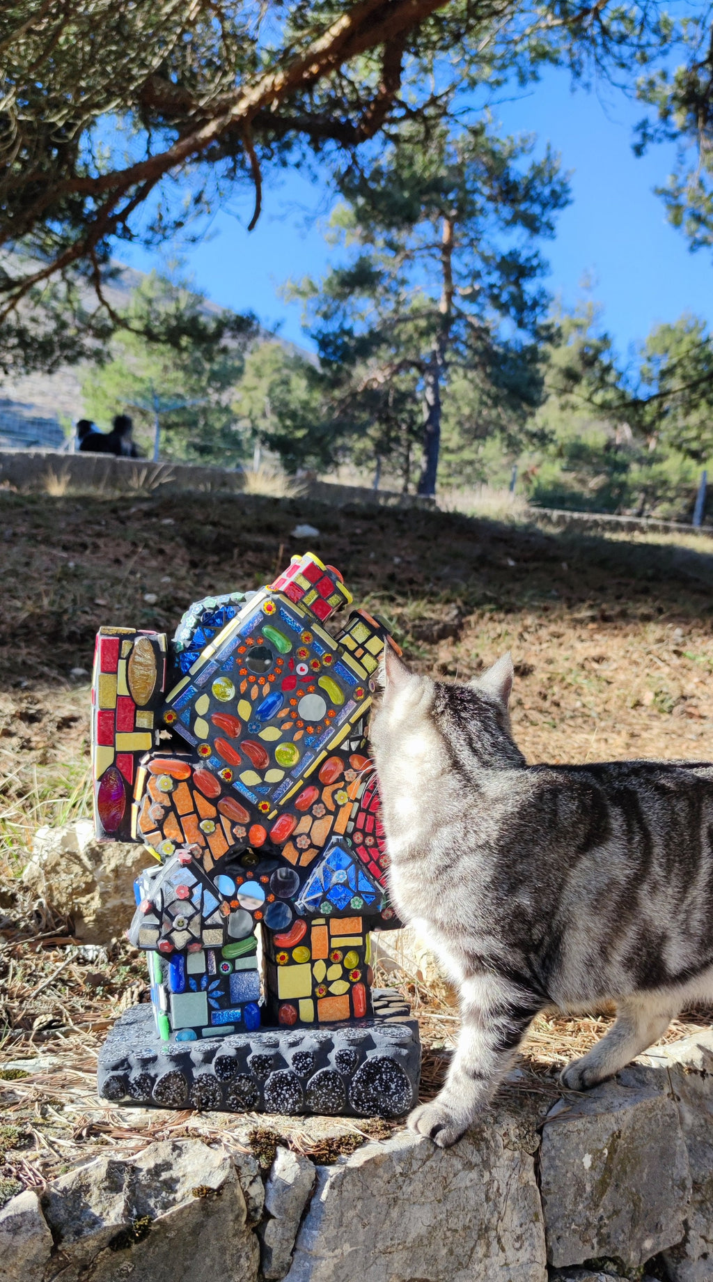 Pixel Sculpture mosaïque robot – art déco fait main en mosaïque & verre – pièce unique pour intérieur / extérieur / jardin
