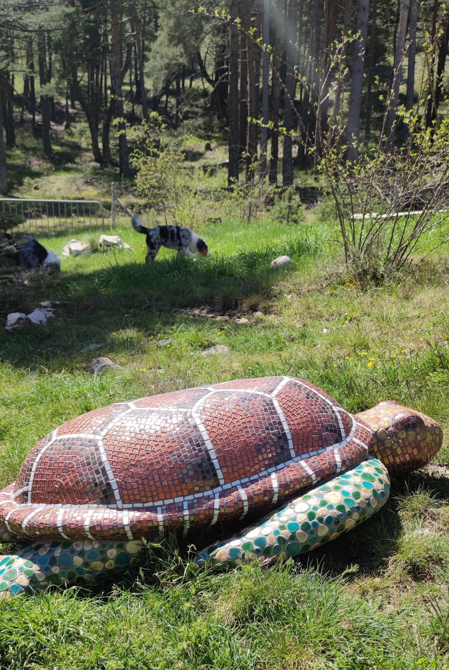 Sculpture mosaïque tortue – art déco fait main en mosaïque & verre – pièce unique pour intérieur / extérieur / jardin